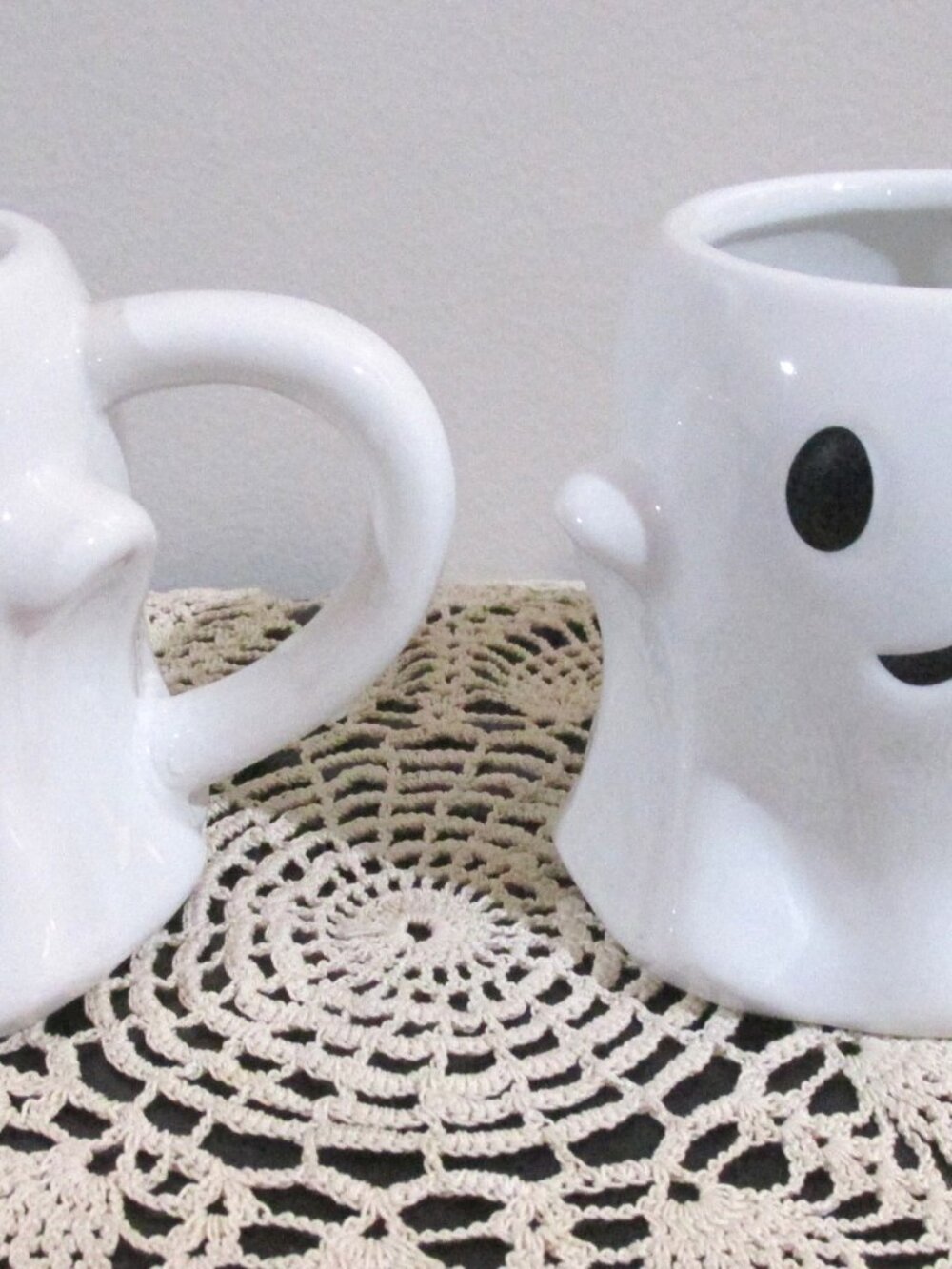Threshold Stoneware Halloween Ghost Coffee Mug set of 2